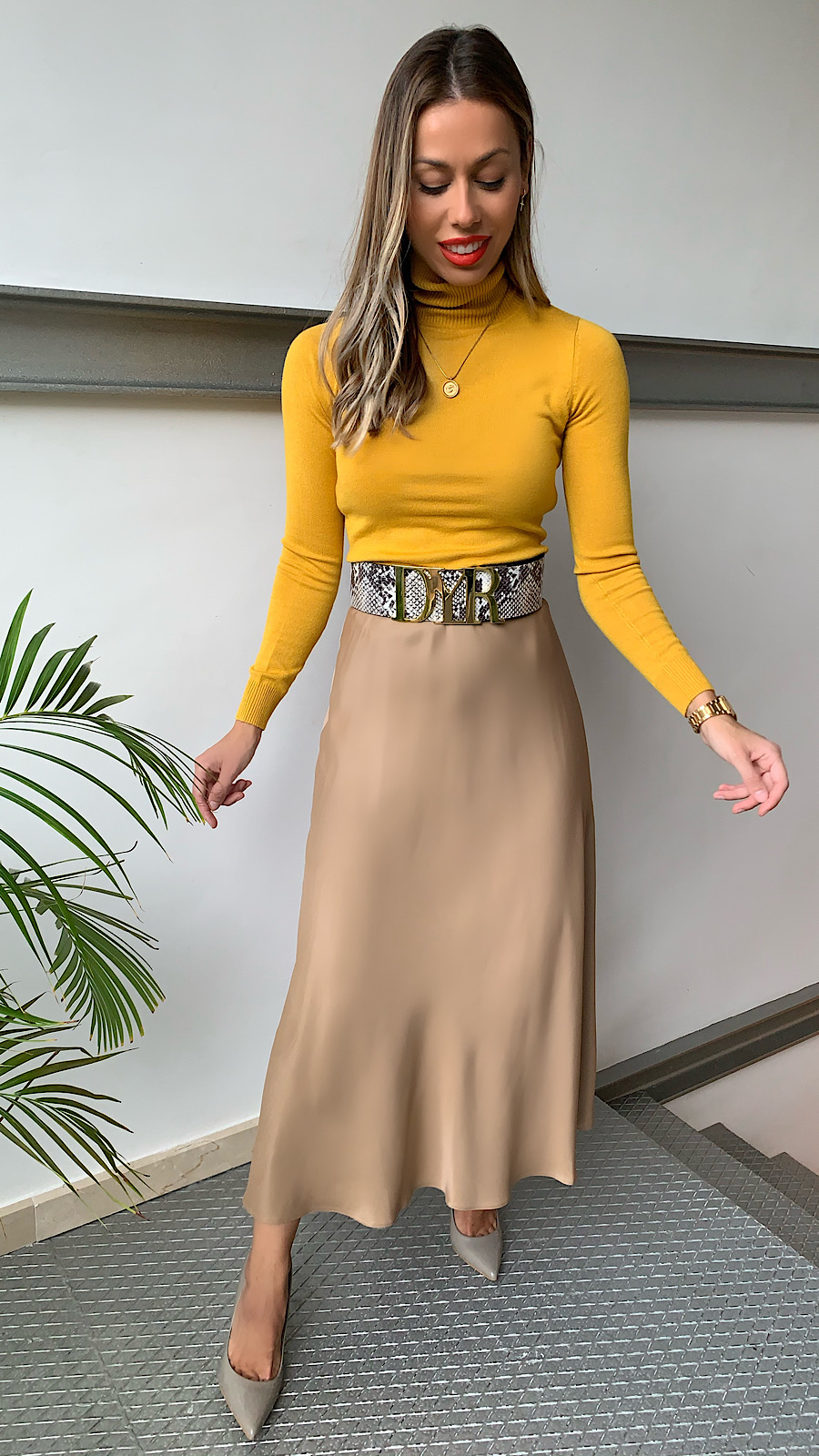 Falda Santinada Cream Premium Cinturilla Elástica - Imagen 3