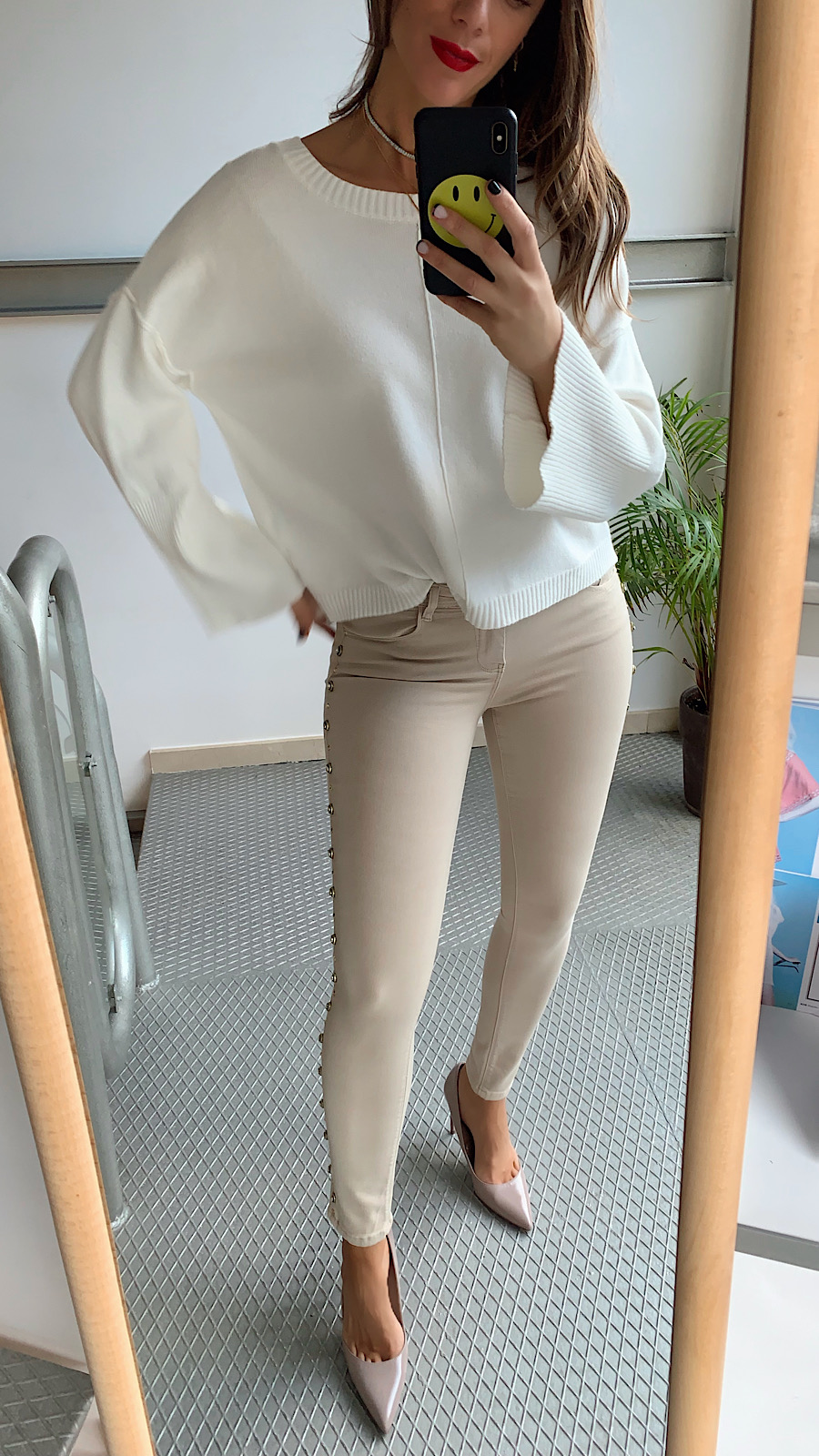 Pantalon Beige Y Zapato Negro Flash Sales, UP TO 70% OFF |  www.turismevallgorguina.com
