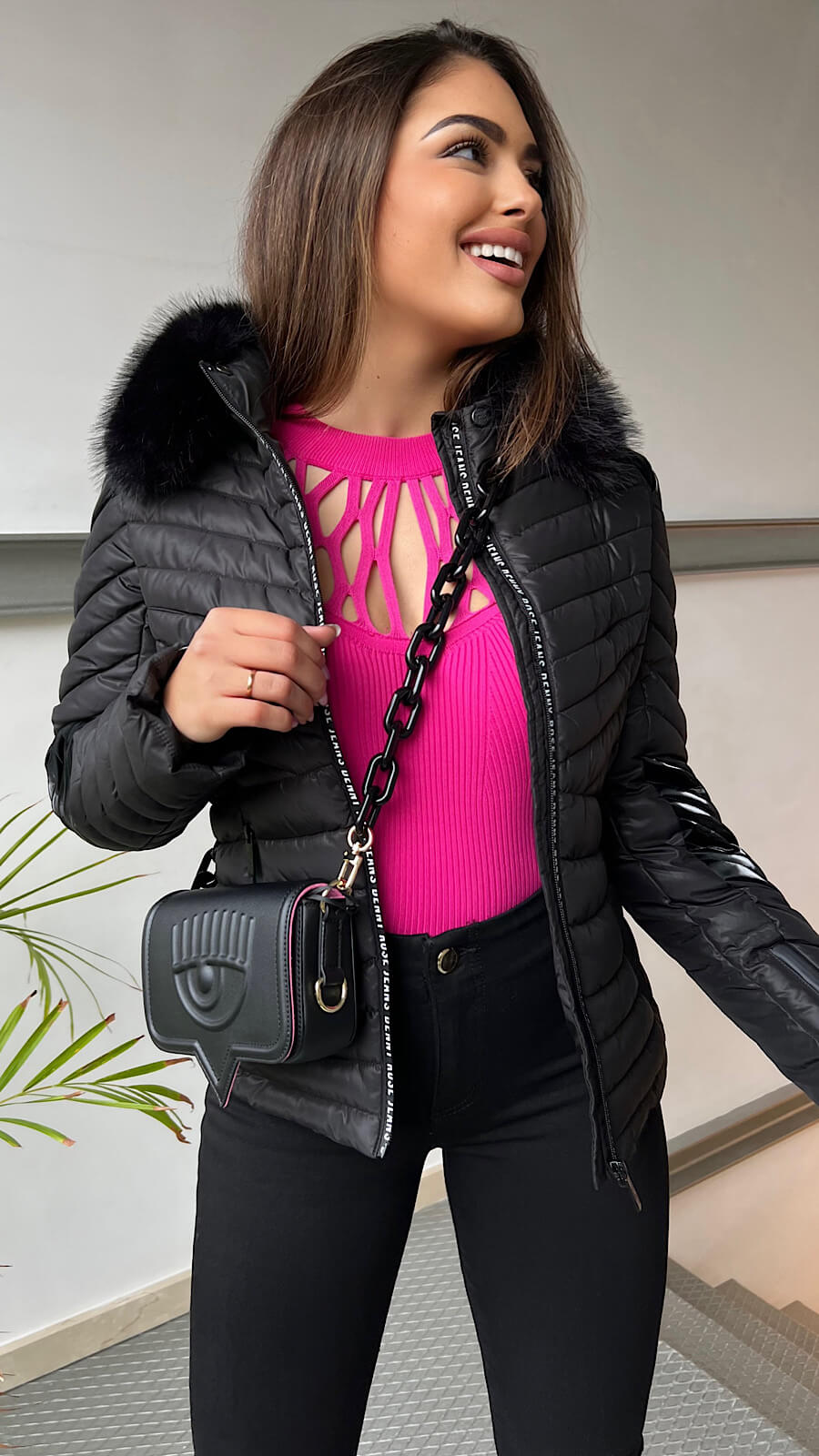 Top Rosa Escote Estilo Red - Imagen 6