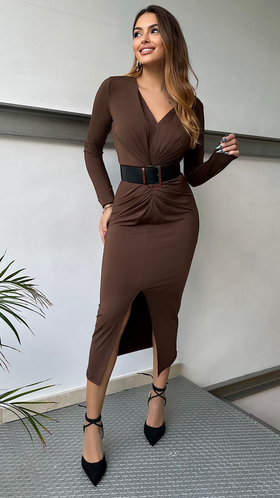 Vestido Marrón Fruncido Midi