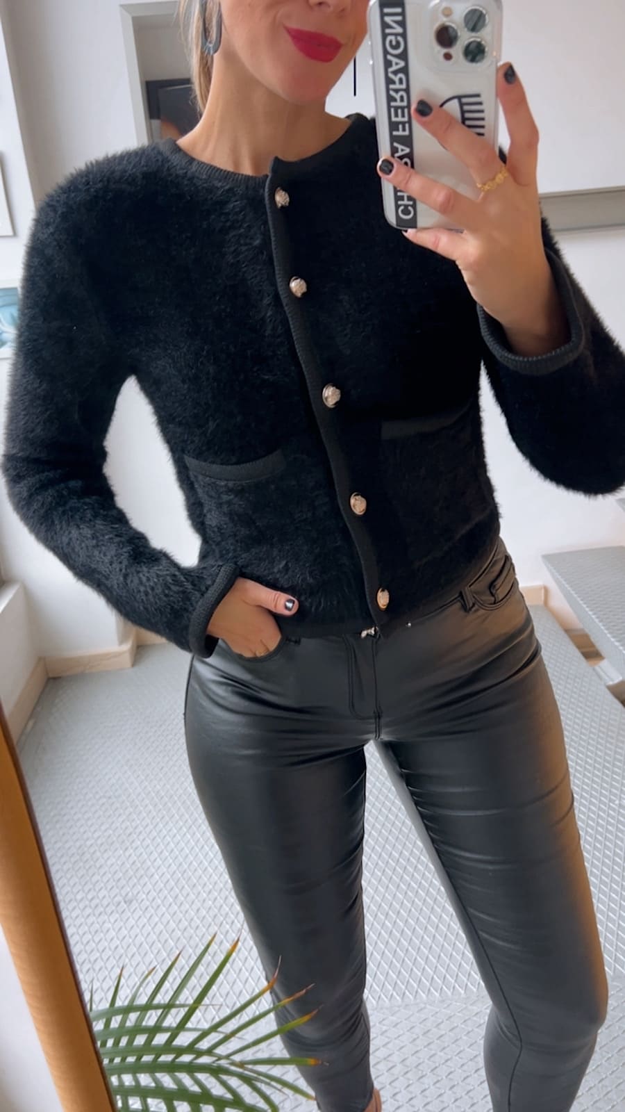 Cárdigan Negra Estilo Chanel