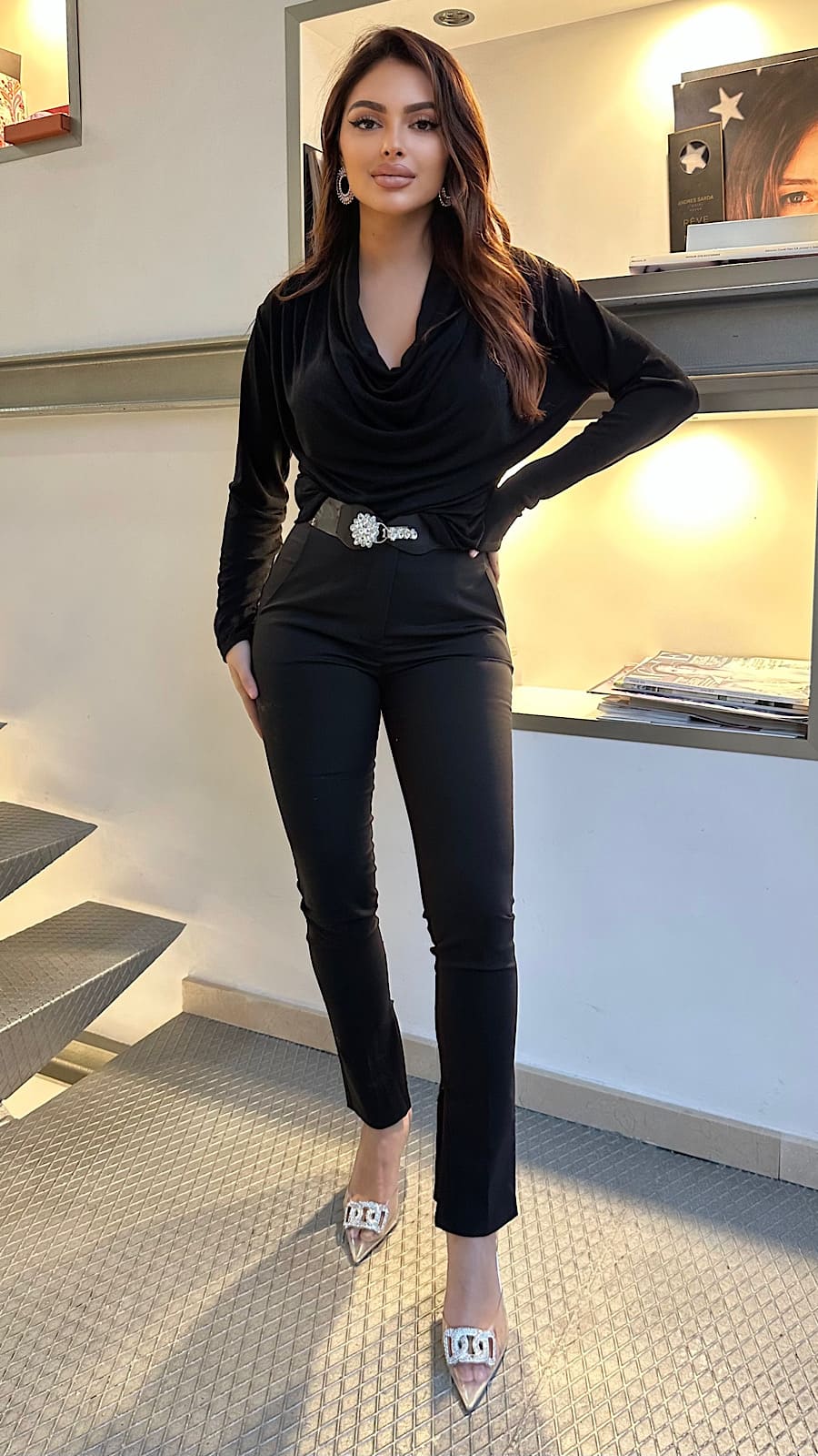 Top Escote Multifuncion Cascada Soft Premium Negro - Imagen 2