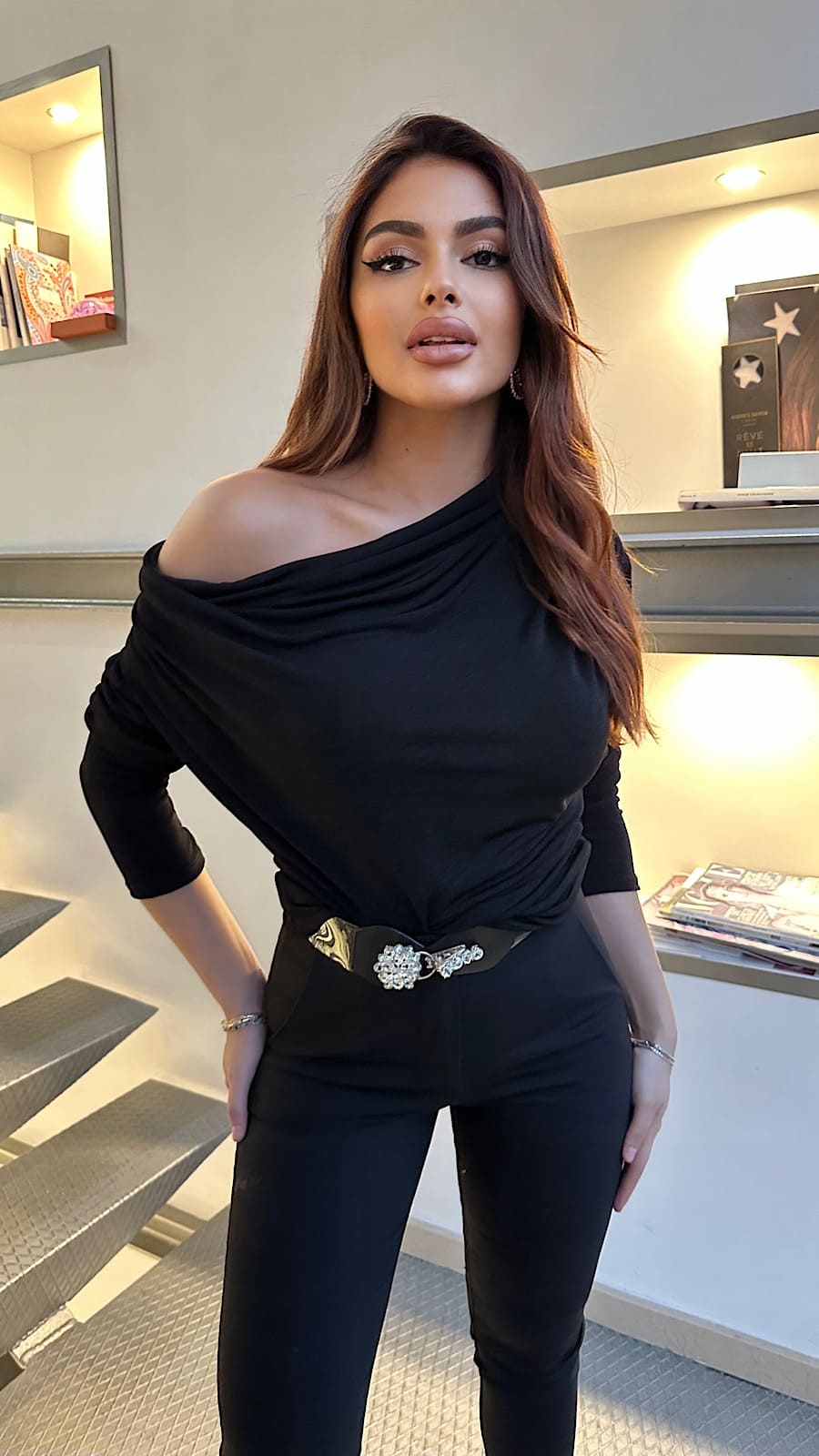 Top Escote Multifuncion Cascada Soft Premium Negro - Imagen 3