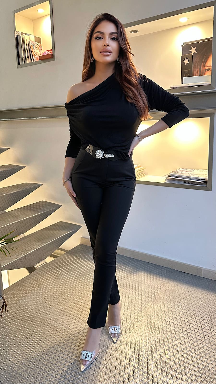 Top Escote Multifuncion Cascada Soft Premium Negro - Imagen 5